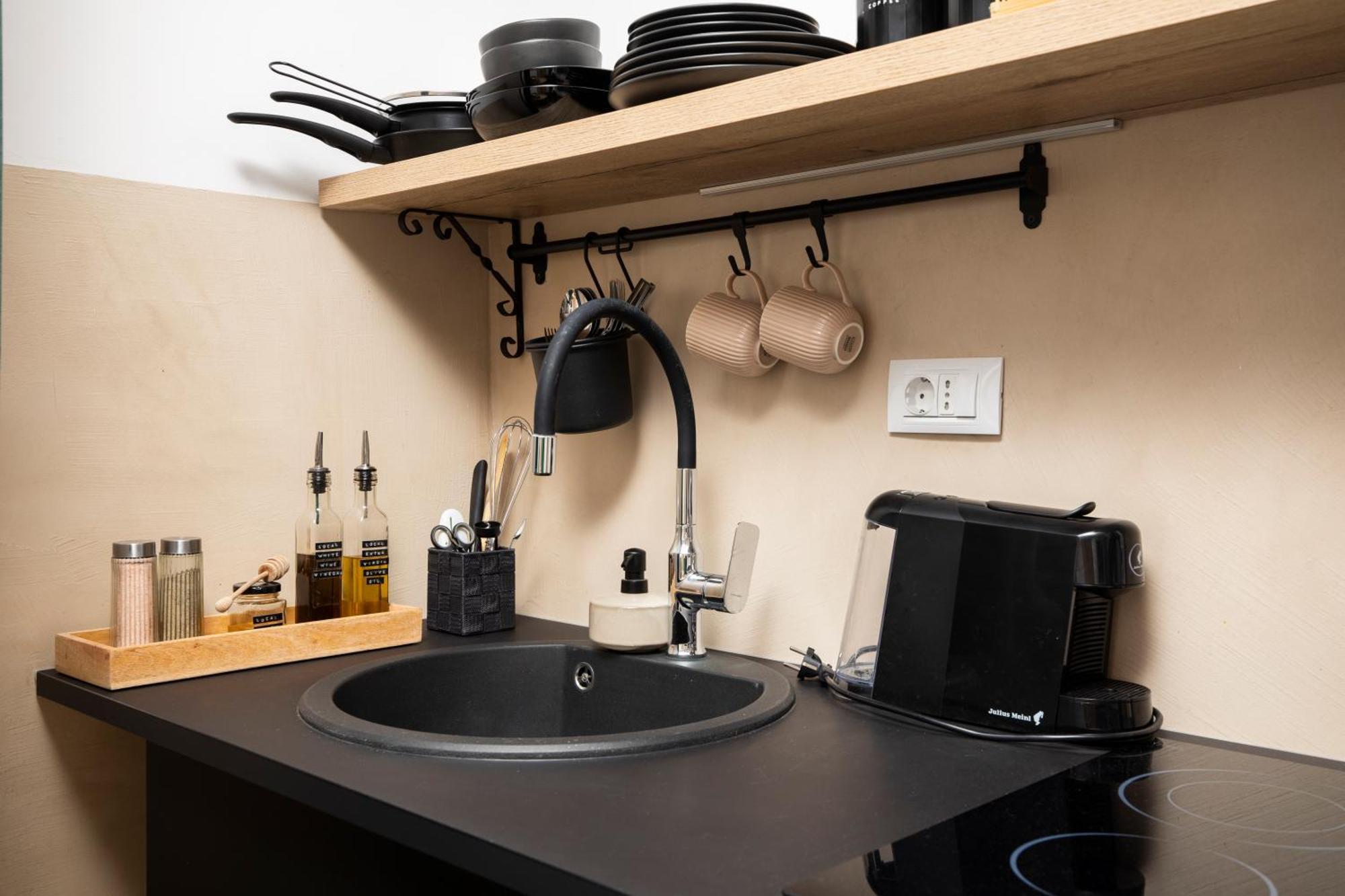 Deluxe Studio In City Center With Free Private Parking Rovinj Exterior photo